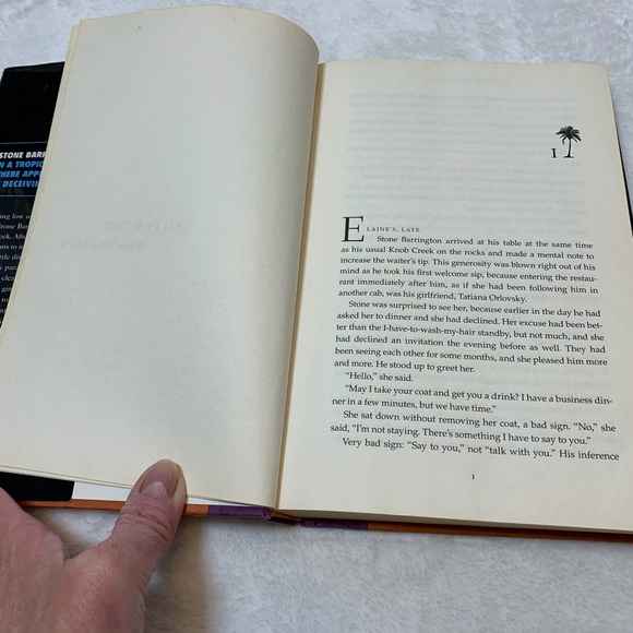 Stuart Woods Loitering With Intent - Picture 5 of 7